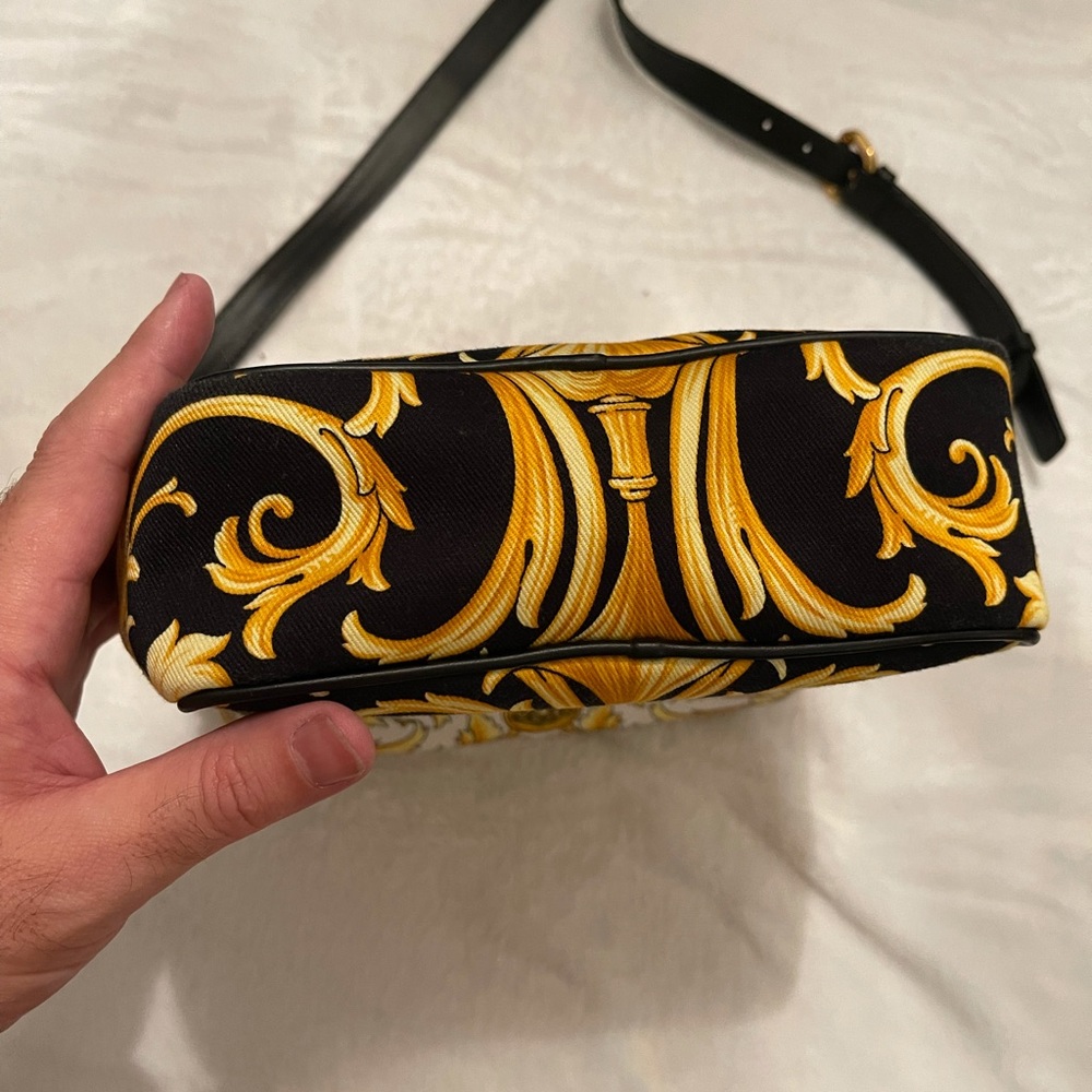 Versace Final Markdown - image 4